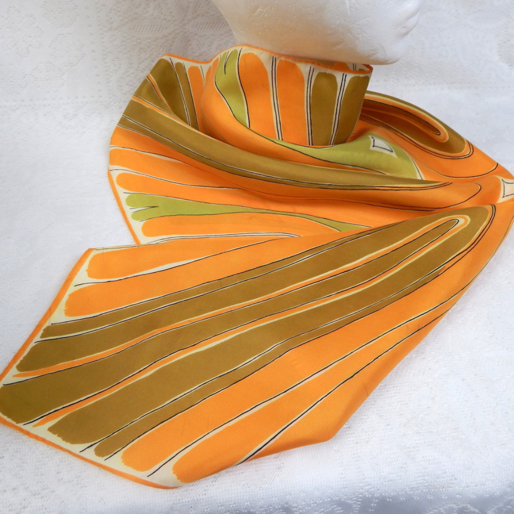 Vtg Vera Neuman Lady Bug Logo Scarf 26 x 26